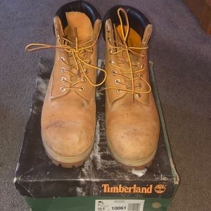 Men’s Timberland wheat nubuck boots
